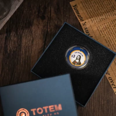 TOTEM por Alex Ng  y Henry Harrius